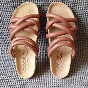 Women's Coconuts By Matisse Brown Zurie Slide Sandals